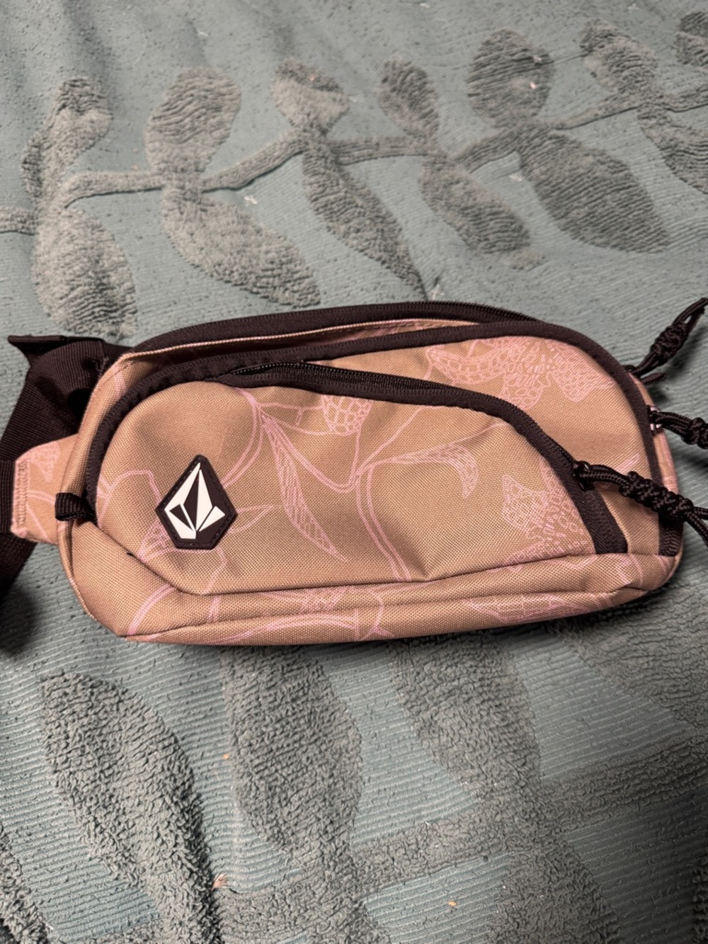 Volcom Logo Waist Bag in green and Pink